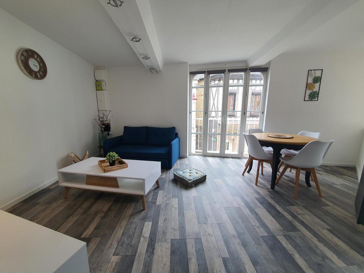 Appartement Meuble, Bord De Seine Duclair Esterno foto